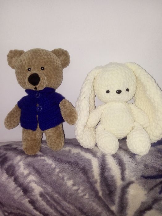 Вязаные крючком шляпы, игрушки