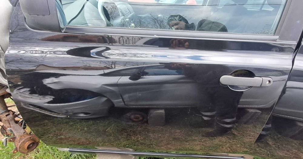 Врата / Врати / багажник ,заден капак NISSAN MICRA K12  1.2I 80к.с