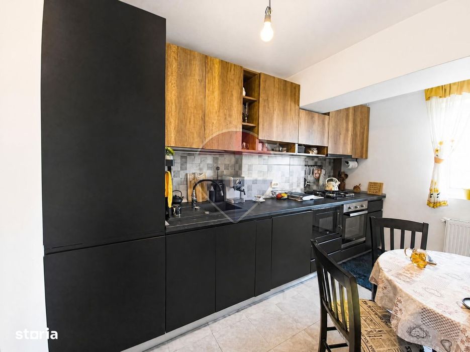 Apartament 3 camere De vanzare –Confort City –