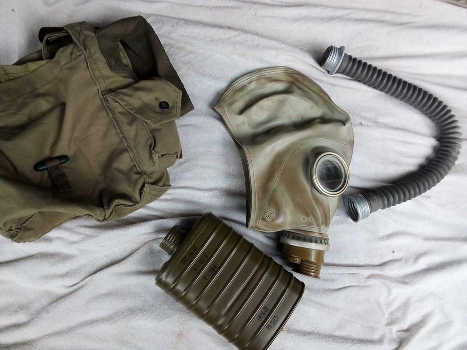 Нов противогаз цена 20лв.