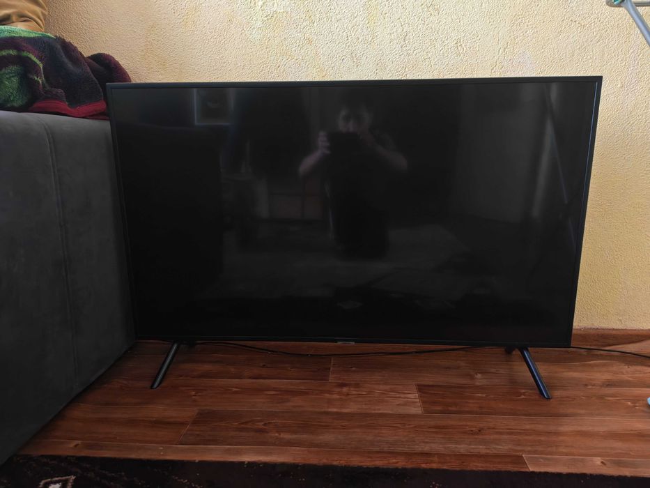 продаю телевизор