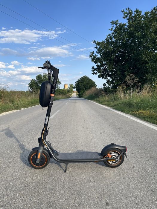 Електрическа тротинетка Ninebot F40E
