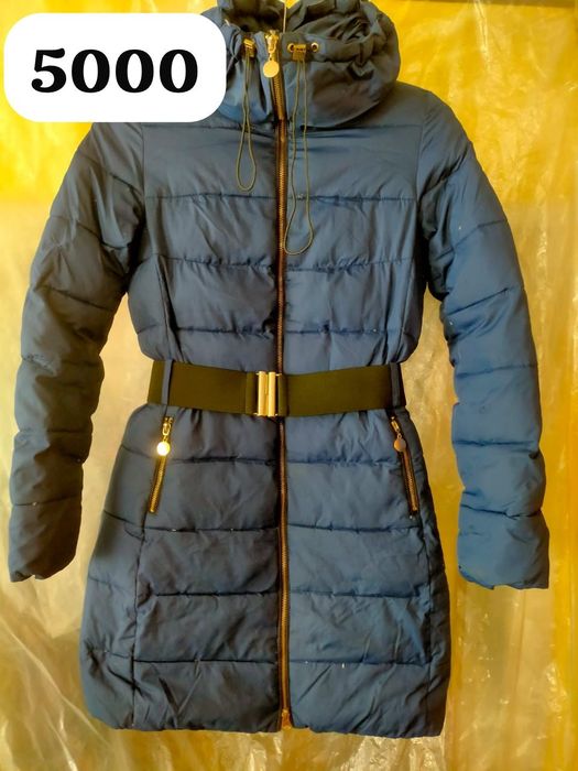 Продам куртки зима на девочку