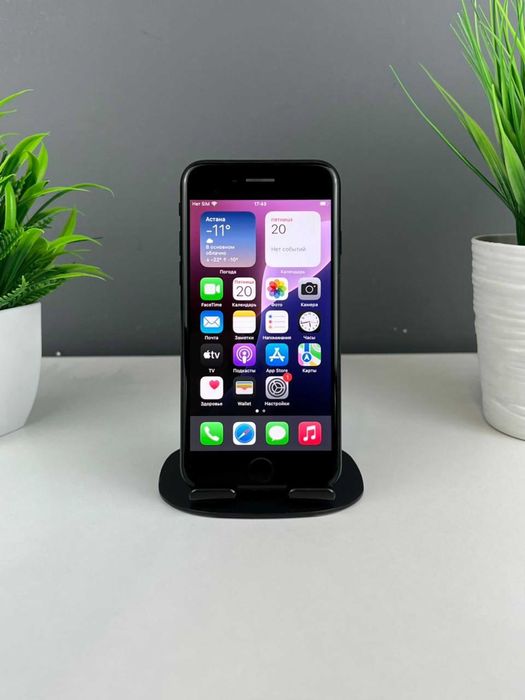 Apple iPhone SE (2022) , черный 7000а8057