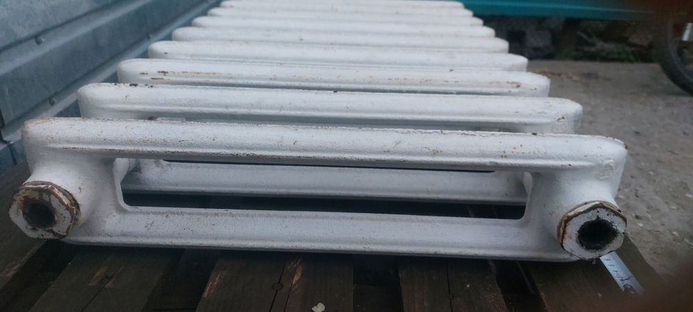 Продам новые чугунные батареи Россия