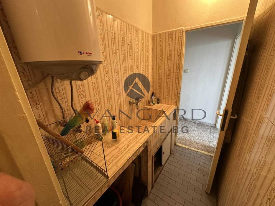 Продава се Тристаен апартамент в Пловдив, Кючук Париж - 96 кв.м за 1563 €/кв.м - Снимка #13