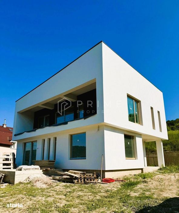 Casă nouă cu arhitectură mediteraneană | Semifinisată | 150 mp utili