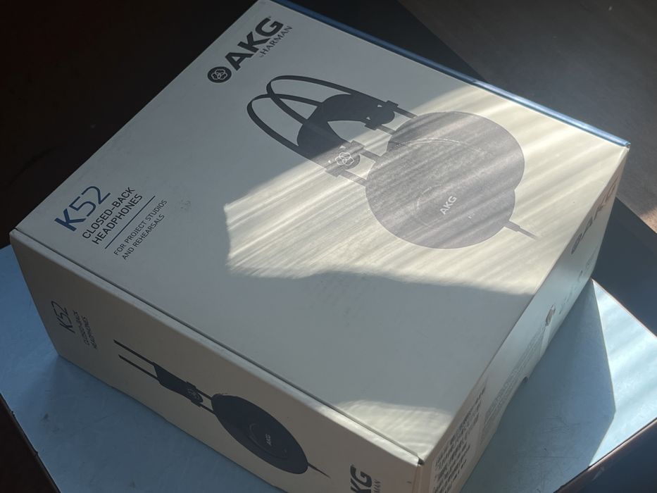 Наушники AKG K52