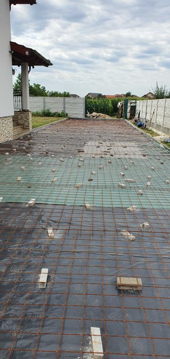 Lucrări cu  excavator , transport agregate , pavaje , betoane, garduri