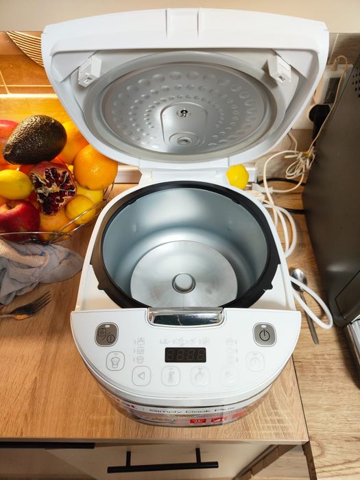Multi cooker Tefal noua cu garanție 2 ani