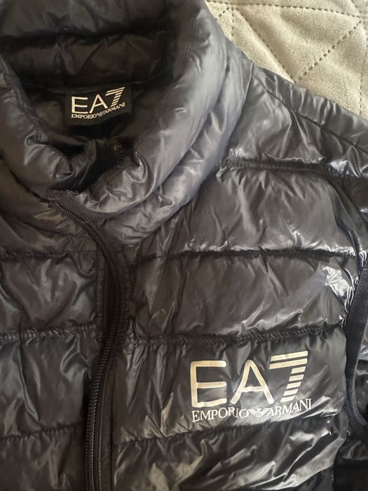 Ea7 елек Оригинален!