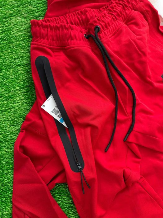 Trening Nike TECH Fleece Rosu - Trening Fete Baieti Bumbac 100%