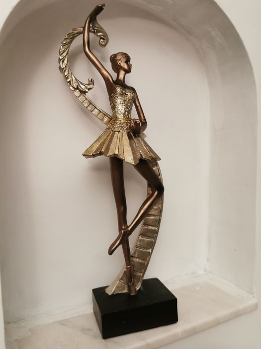 Statueta balerină nouă. Cadoul ideal