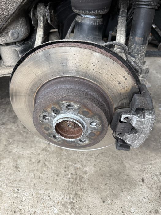 Спирачки Бмв х5/х6 ф15/ф16 М50д (spirachki bmw x5/x6 f15/f16 M50d)