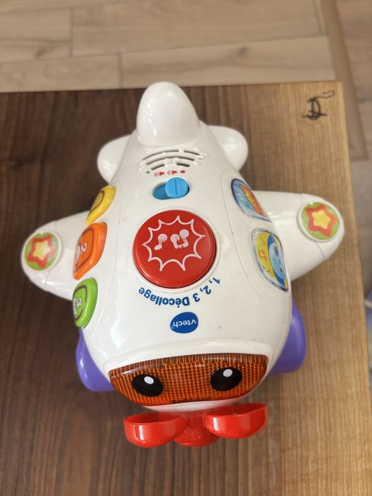 Самолет vtech всичко работи
