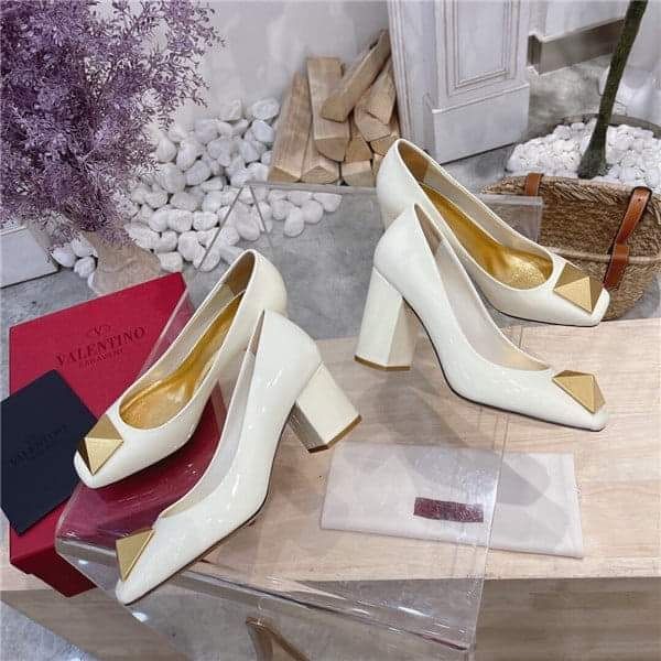 Pantofi Valentino-piele naturală-reducere la 70% de preț!