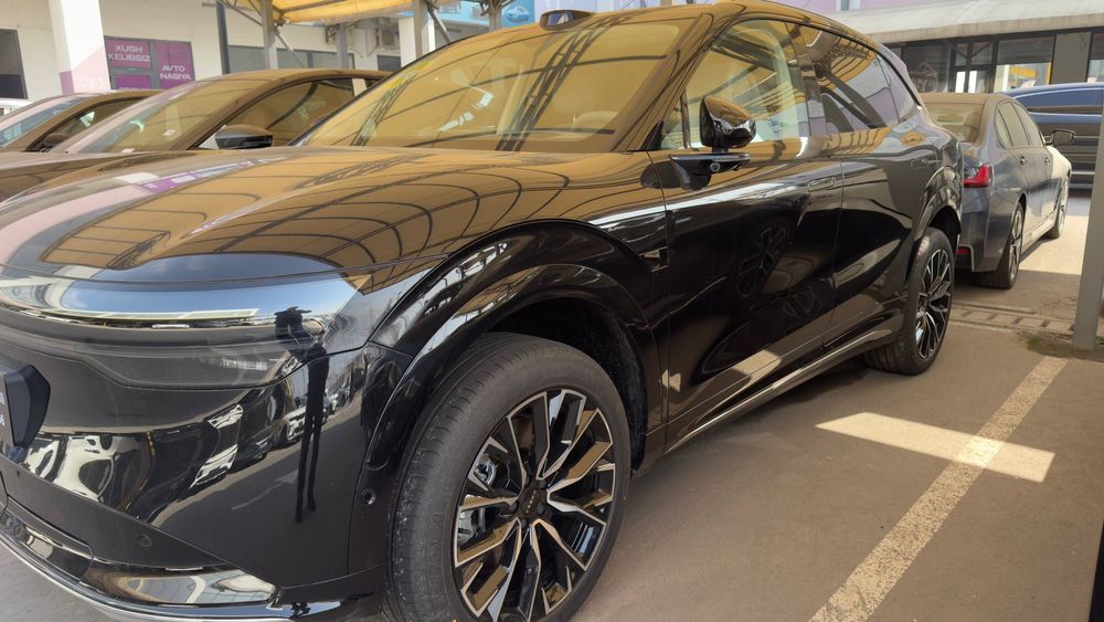 ZEEKR 7X perfomence AWD 705 km