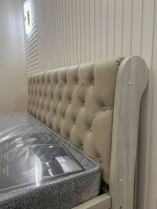 Двухспальная кровать фабричная качество можно в рассрочку