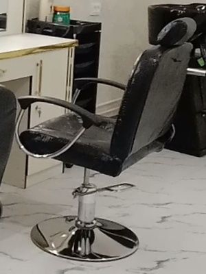 Salon uchun kreslo va mebel