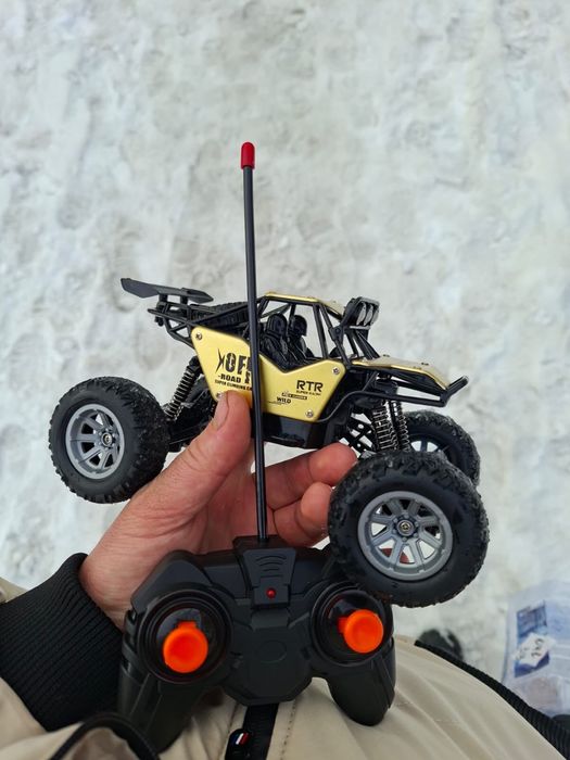 Машина на пульту управления