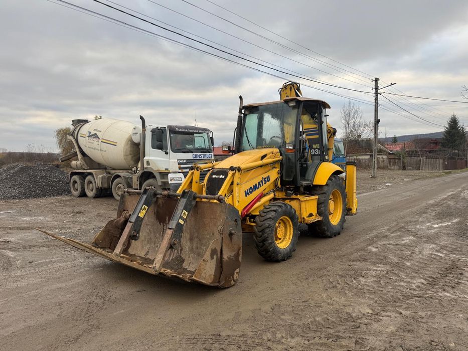 Buldoexcavator Komatsu WB93R