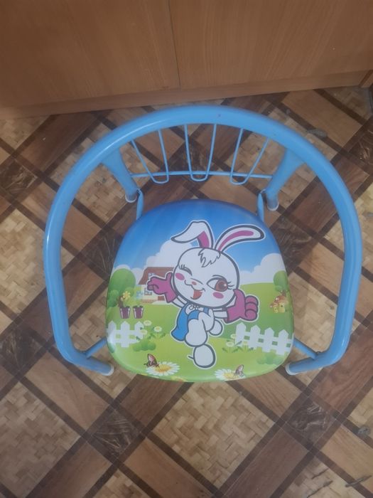 Детский стульчик