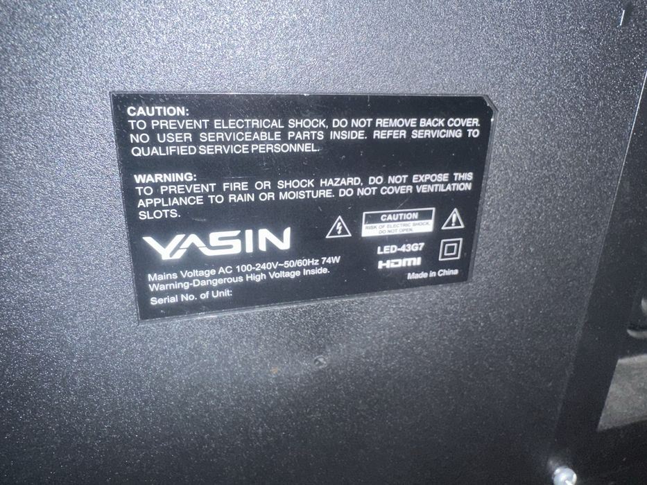 Продам тв не рабочий. Yasin.