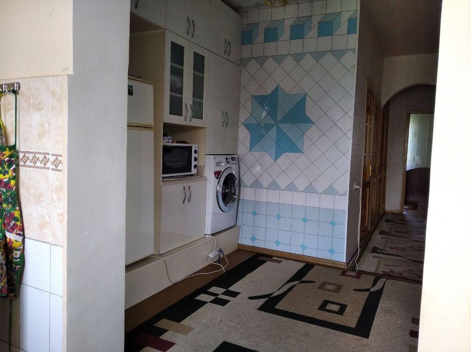 Qorasuv 6 da 3 xona uy ijaraga beriladi