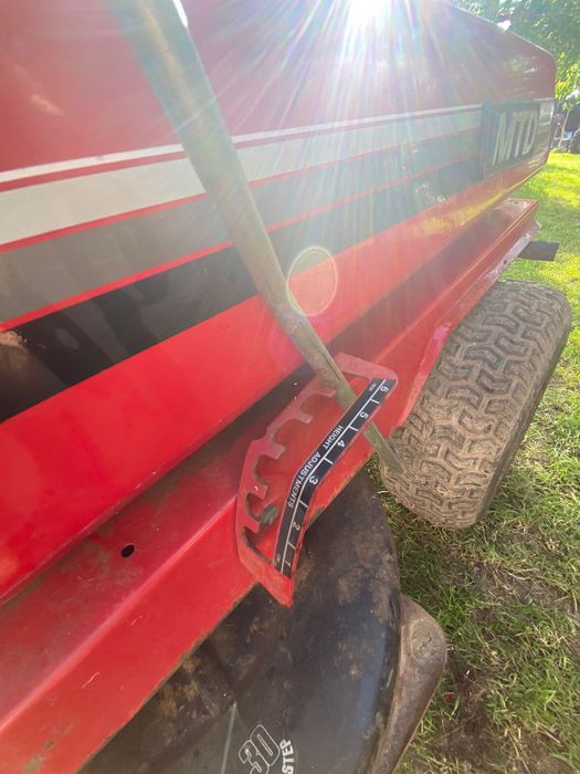 Tractor de tuns iarba MTD 8CP