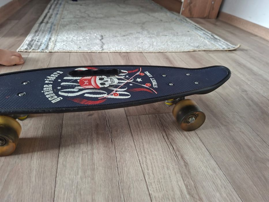 Продам скейтборд