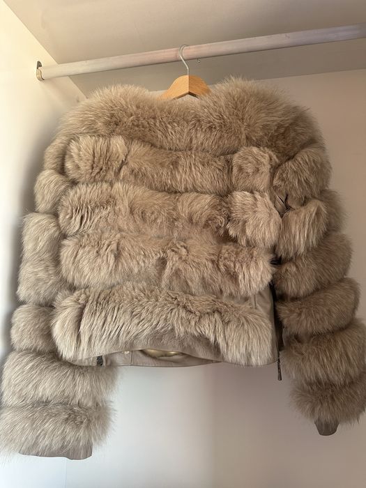 Палто от едтествен косъм