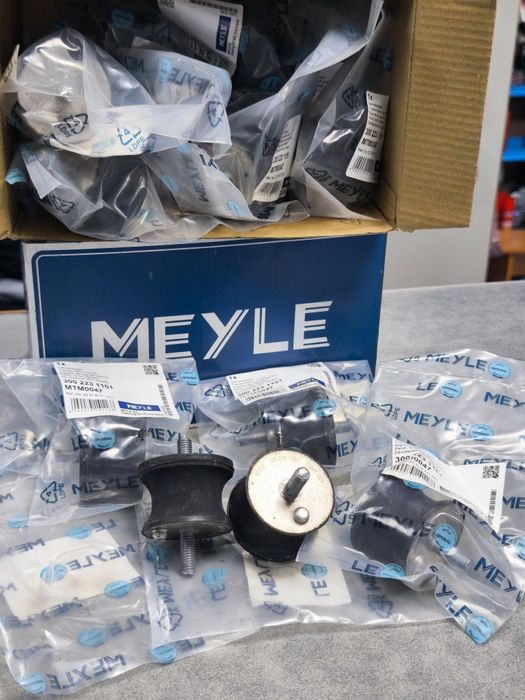 BMW E34 E39 E36 подушки Коробки