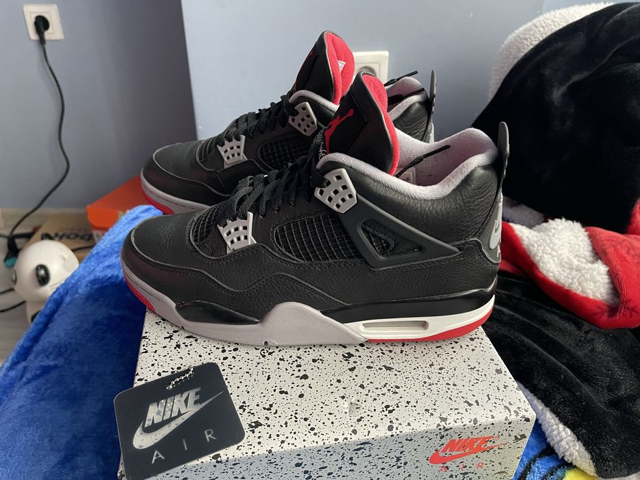 42.5 Nike Air Jordan 4 Retro BRED Reimagined Маратонки Reebok Adidas