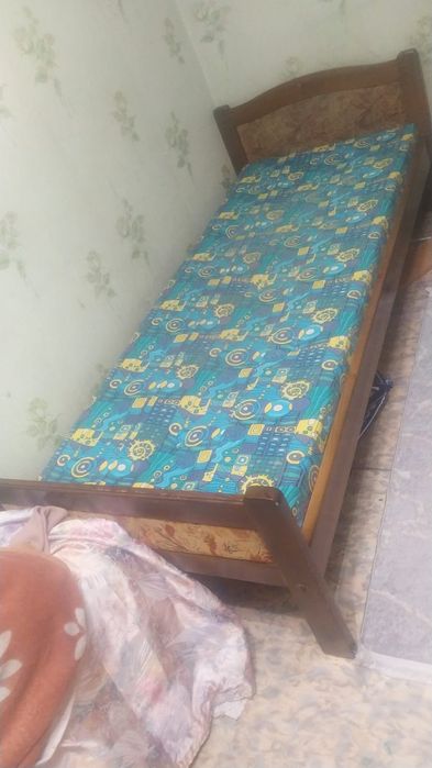 Отдам кровать односпальная