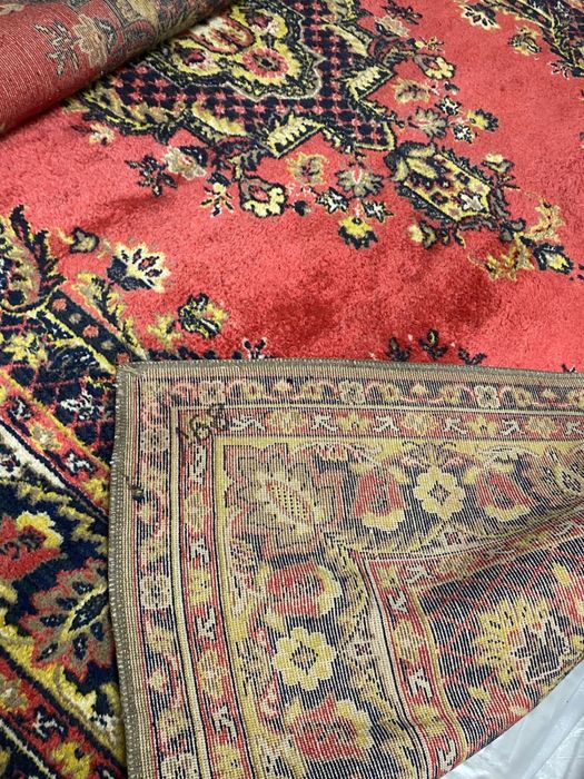 Продам ковер в хорошем состоянии