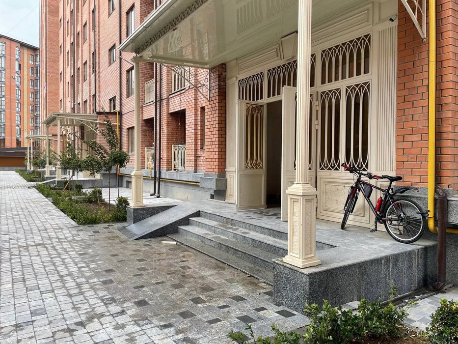 ЖК PARKENT AVENUE! 3 комнатная квартира 70м² /1 этаж ( 4окна) Коробка