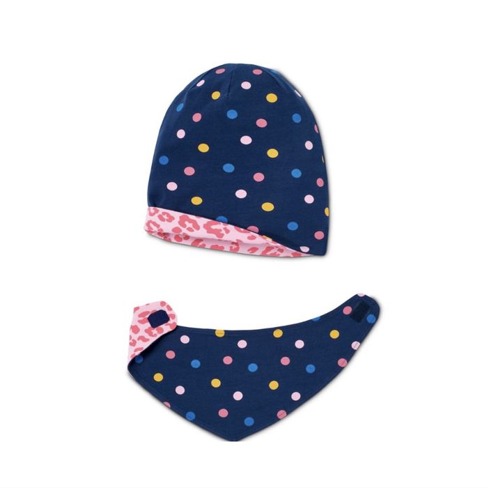 детская шапка с шарфиком