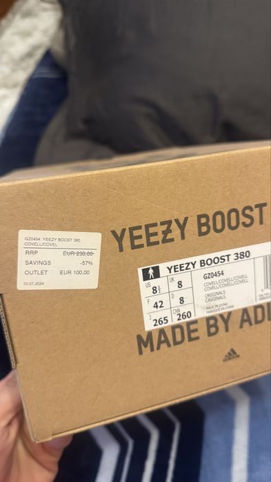 Yeezy 380 marimea 42