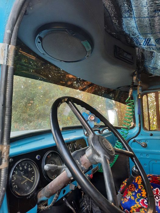 Zil 130 sotiladi xolati ajoyib