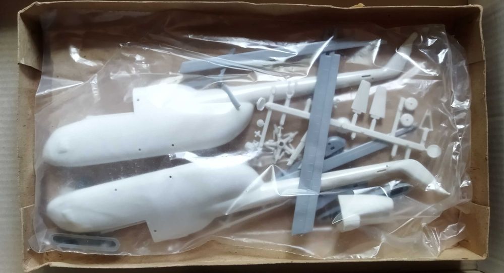 подарочная сборная модель вертолёта МИ-8 в масштабе 1/50! СССР 1978г.