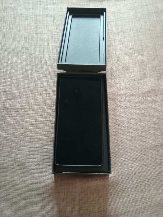Samsung s25 ultra чисто нов