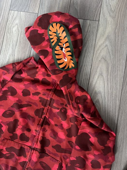 A Bathing Ape (BAPE) Red