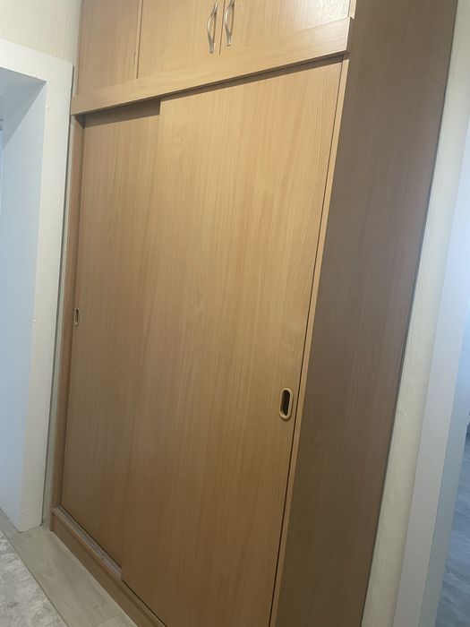 Продам шкаф-купе