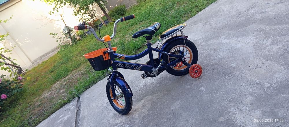 Срочно продам детский велосипед очень отлично состояние.