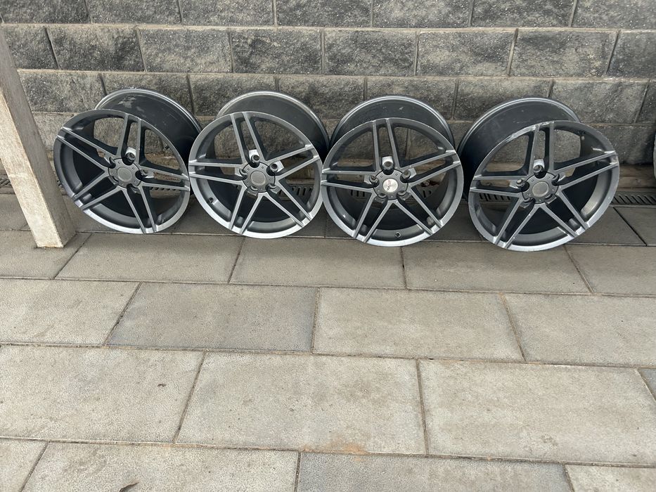 Продам оригиналные диски от Chevrolet Carveto.