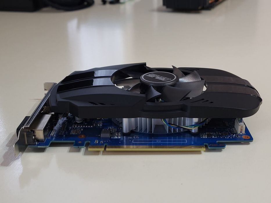 ASUS GT 1030 2GB