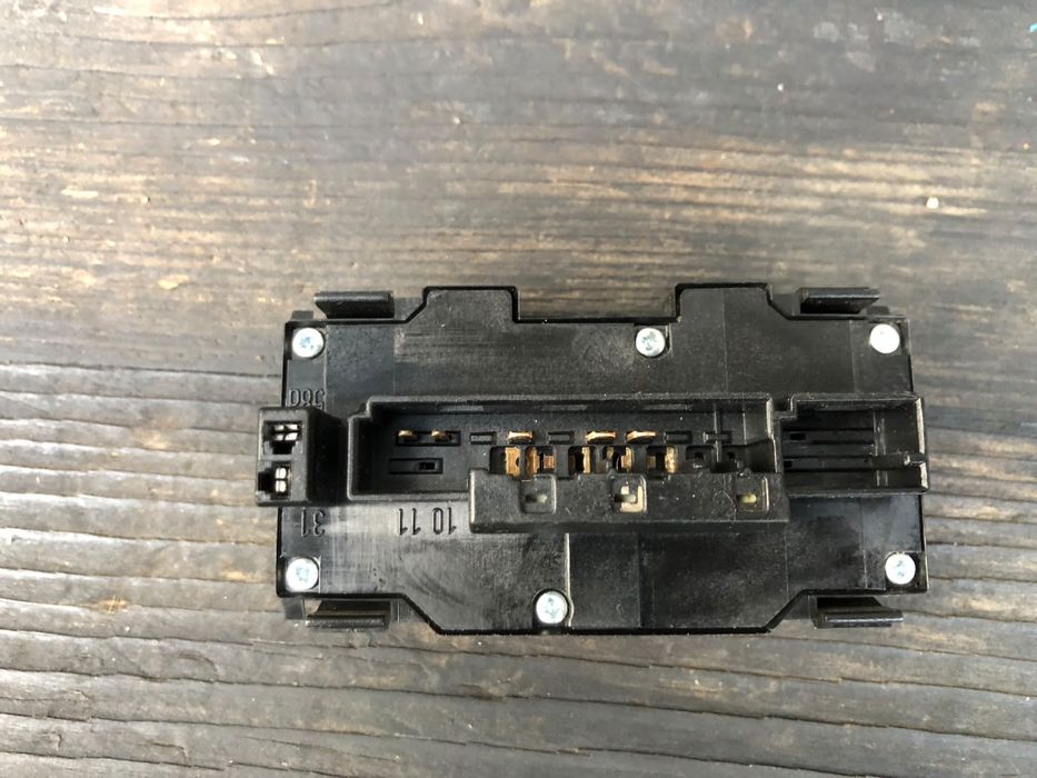 Buton Avarie Avarii Mercedes C Class W202 Mercedes E Class W210 CLK W208 2088200310