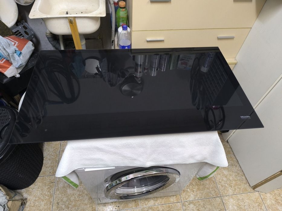 Индукционен плот Miele KM7897FL
