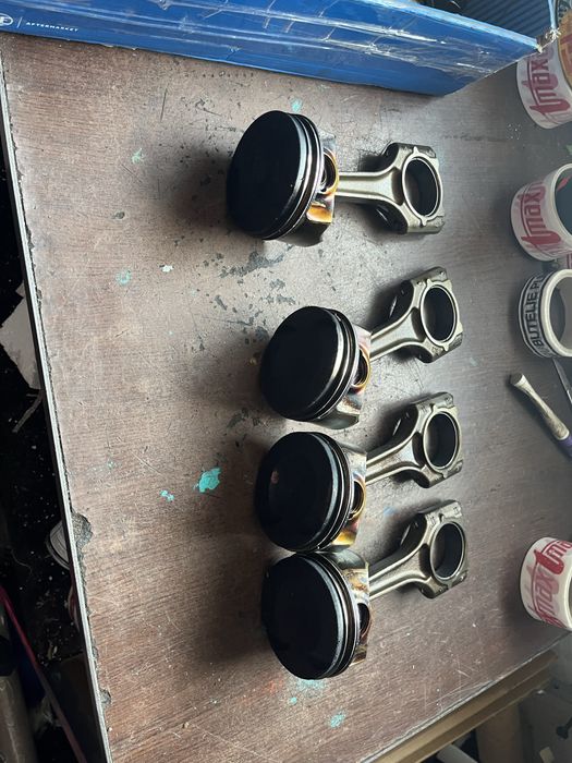 Piston cu biela audi A4 A5 Q5 motor 2.0 tfsi cod CDNC