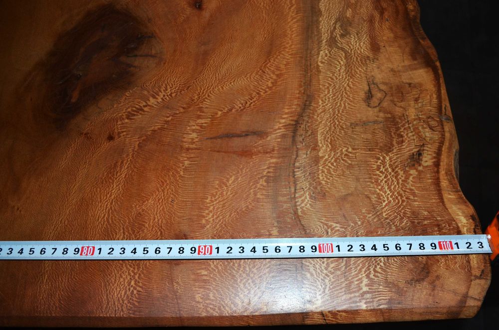 МАСА масив, Явор, със „жив ръб“, цяло парче, стоманена основа